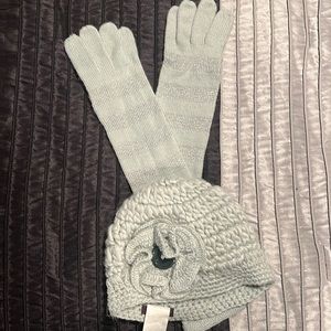 mark. hat and gloves